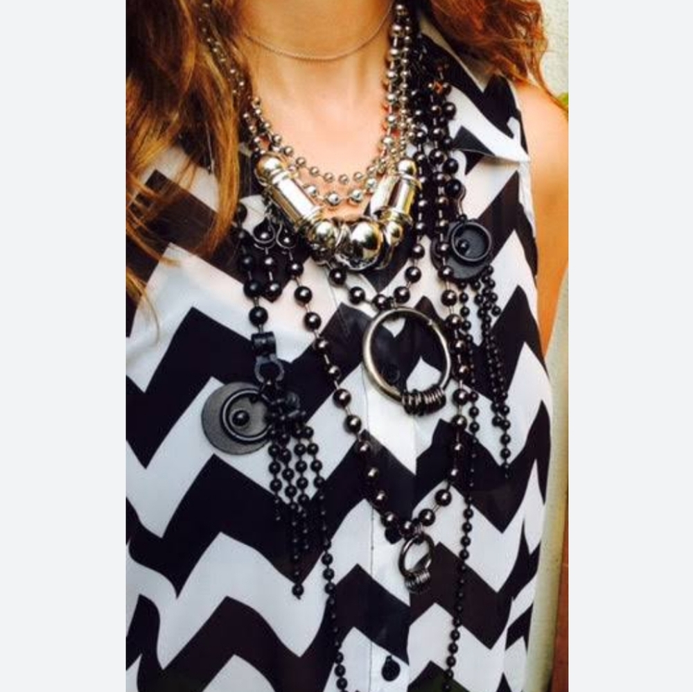 Femme Chevron Print Sleeveless Blouse
